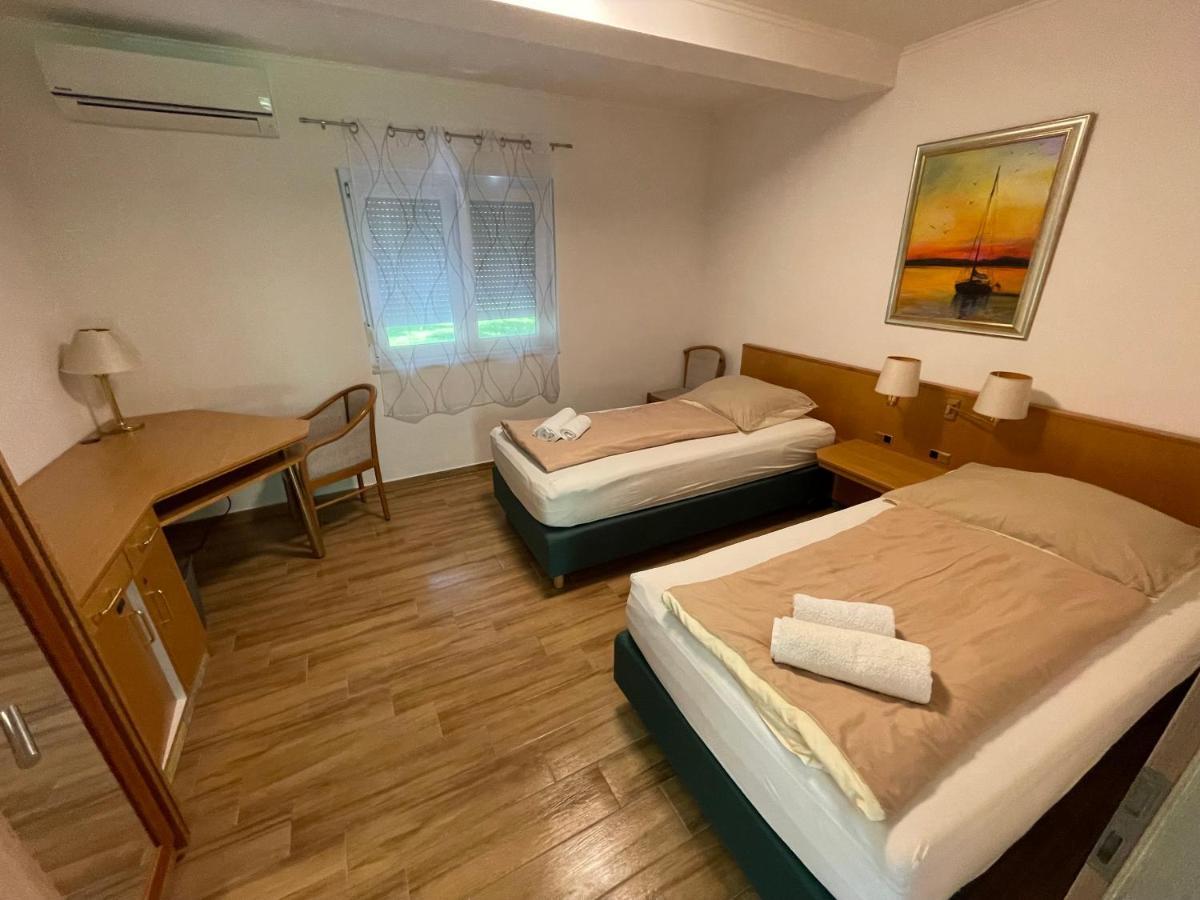 Liget Ueduelopark Fonyod Aparthotel Bagian luar foto