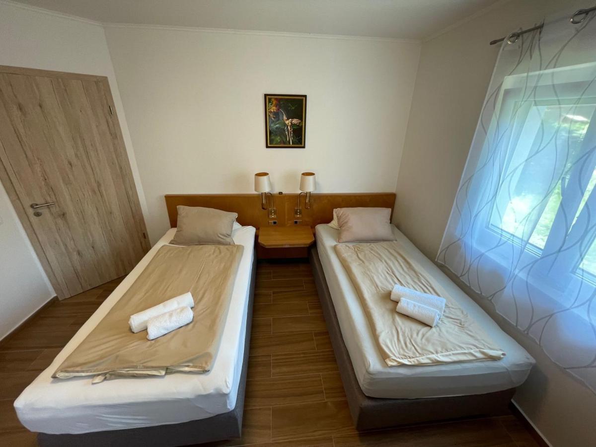 Liget Ueduelopark Fonyod Aparthotel Bagian luar foto